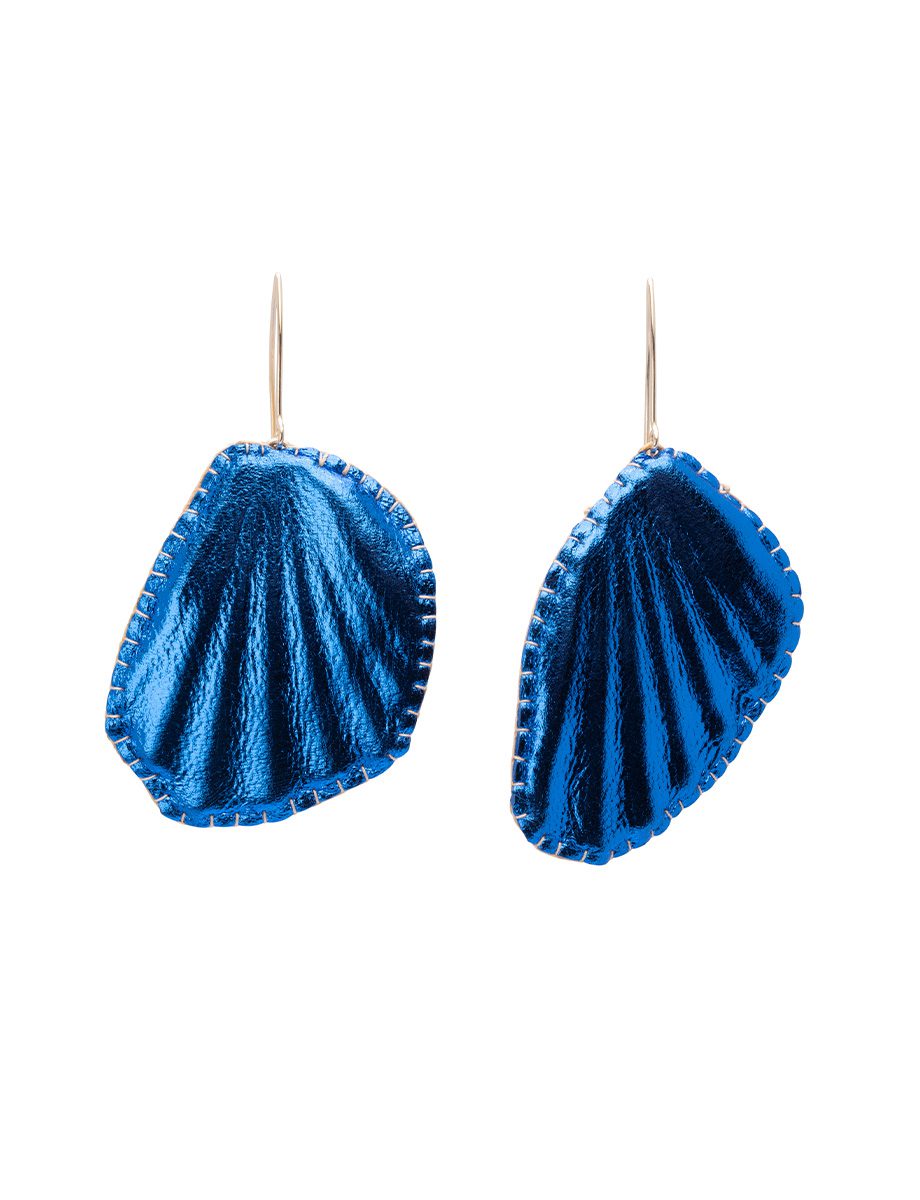 Single Soft Shell Earrings – Leather & Shell Fragments