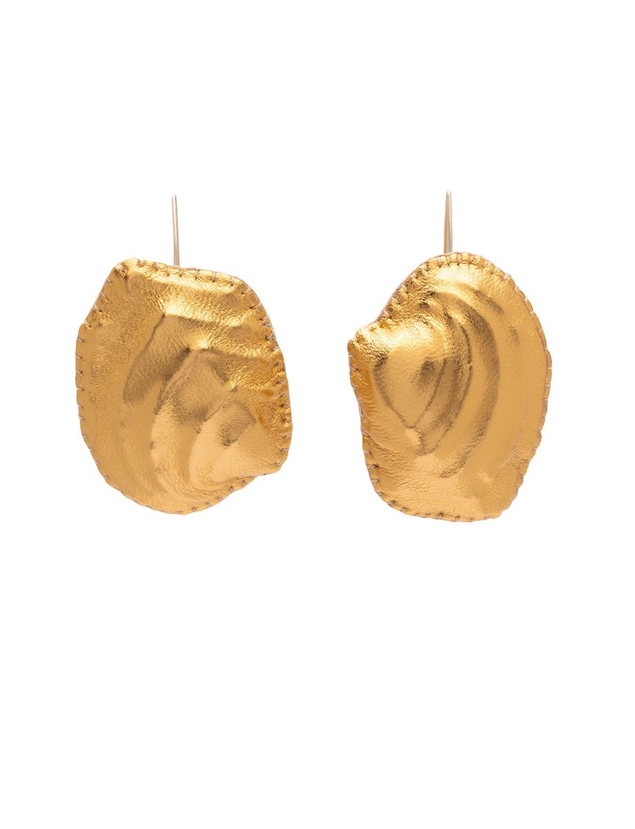 Soft Shell Earrings — Wedding Cake Venus Clam Shell