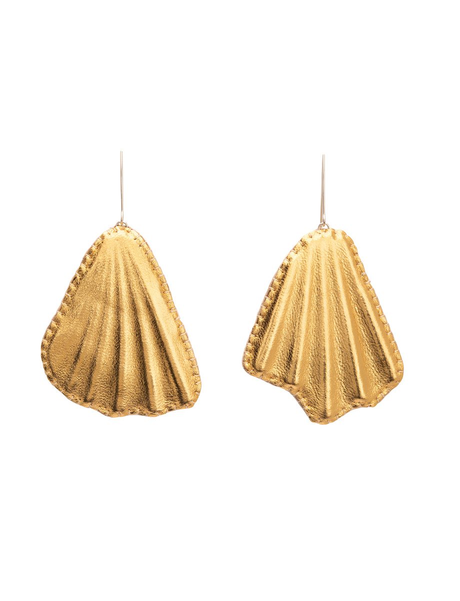 Single Soft Shell Earrings – Leather & Shell Fragments