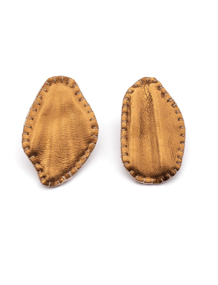 Soft Shell Stud Earrings – Leather & Shell Fragments