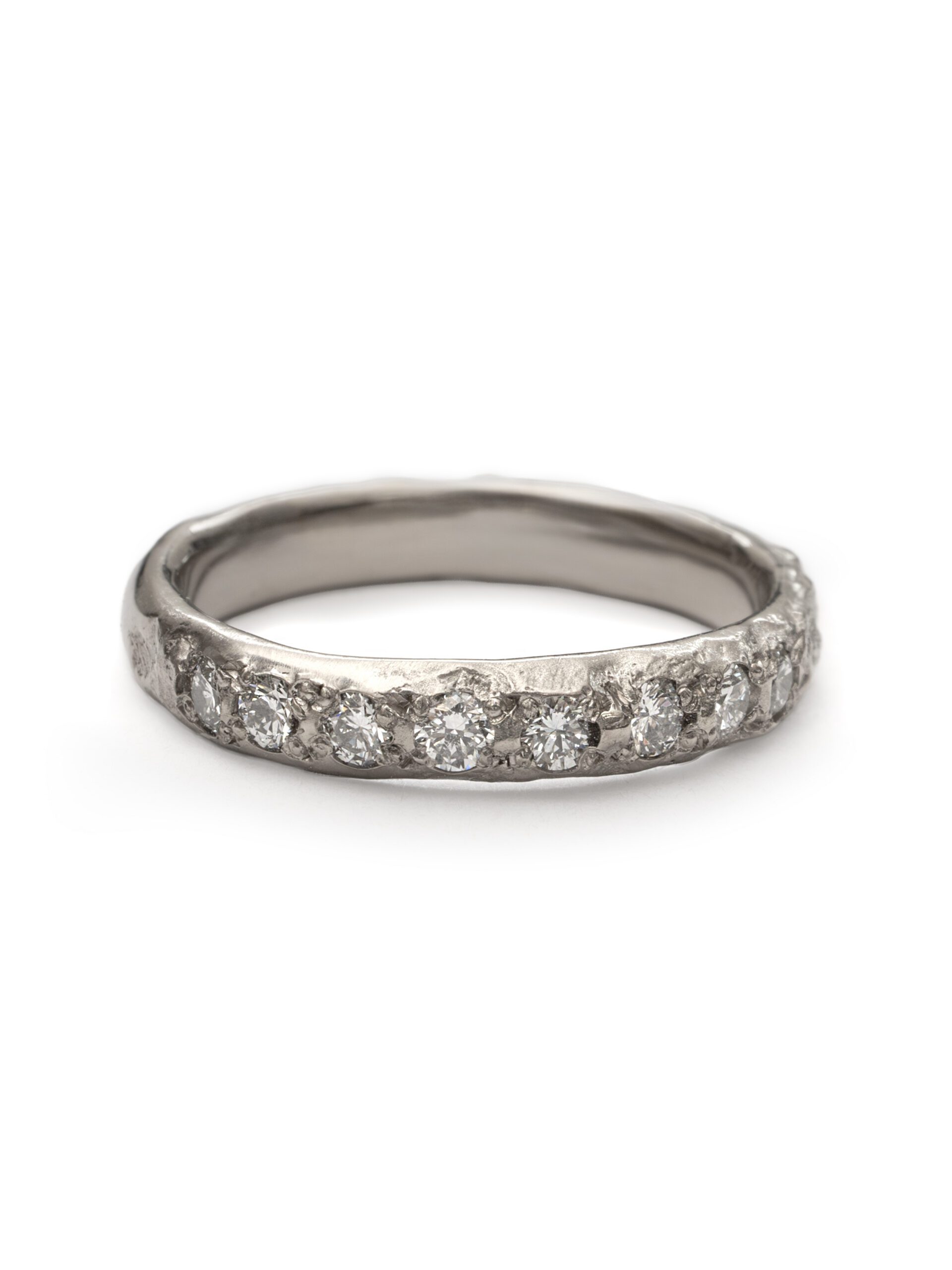 Wilt Pavé Ring – Palladium White Gold & Diamonds