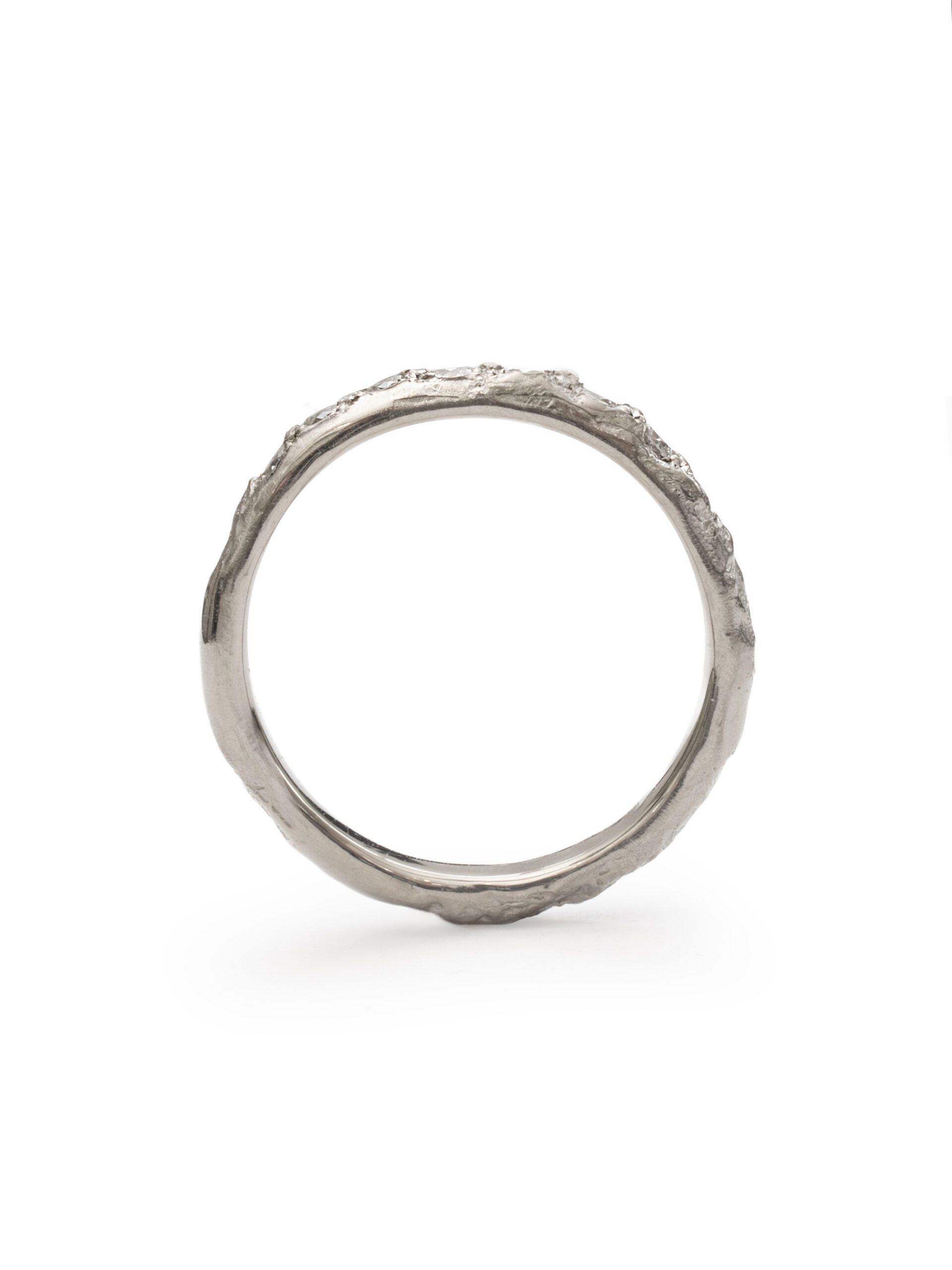 Wilt Pavé Ring – Palladium White Gold & Diamonds