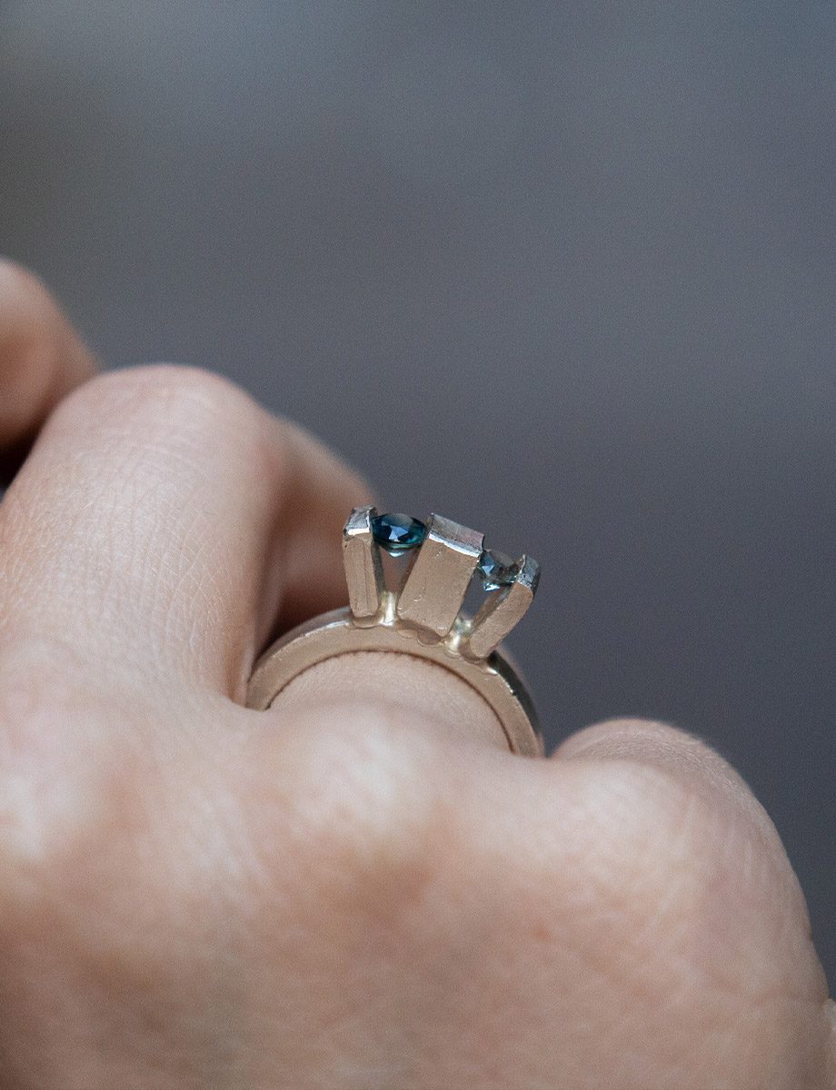 Offcut 25 Ring – White Gold & Sapphires