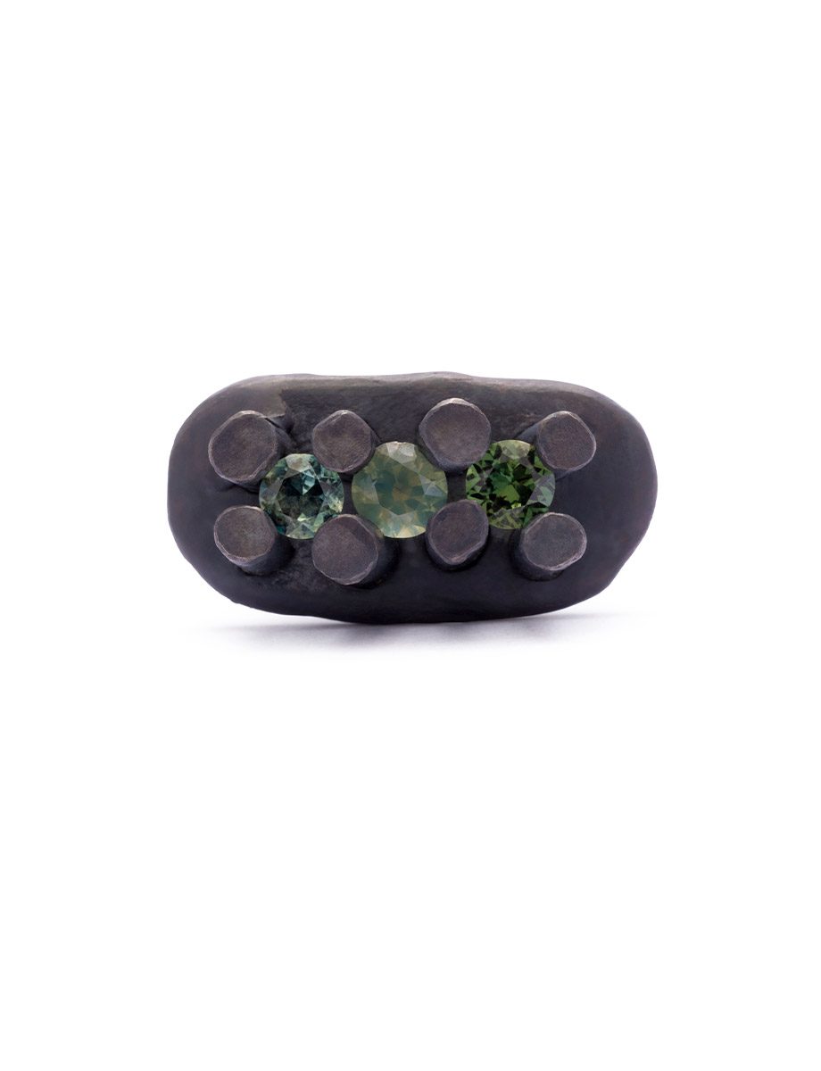 Sprue Ring 03 – Oxidised Silver & Green Sapphire
