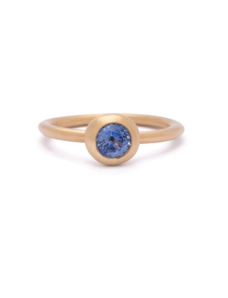 Etang Bleu Ring – Yellow Gold & Blue Sapphire