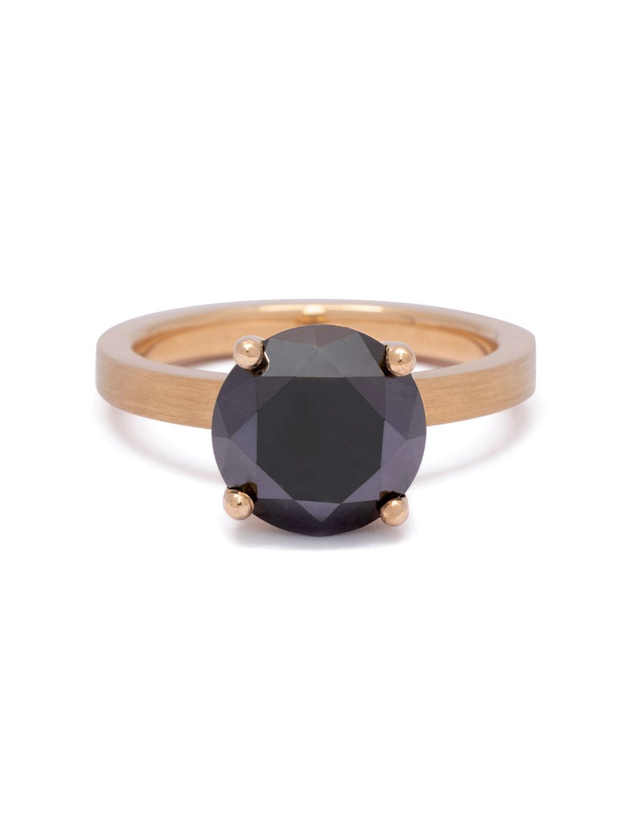 4 Claw Ring – Yellow Gold & Black Diamond