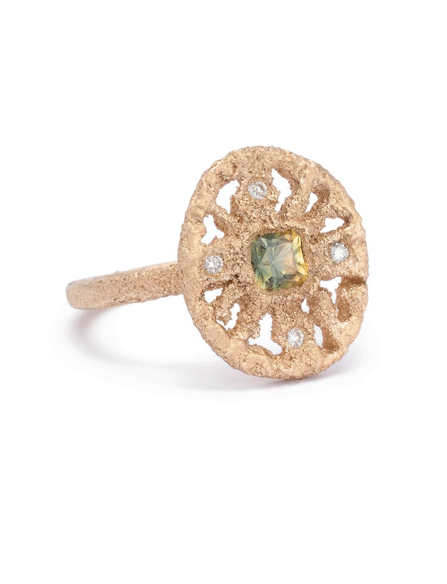 Relic Ring – Yellow Gold, Parti Sapphire & White Diamond